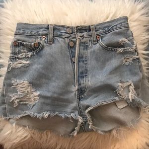 Levi’s high waisted 501 denim shorts